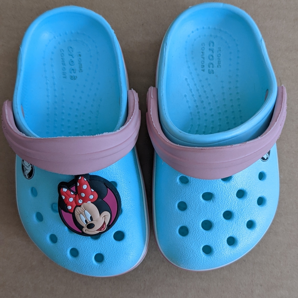 Crocs toodlers, size 6